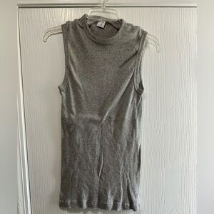 Bugle Boy Gray Sleeveless Men’s Top size large - great condition